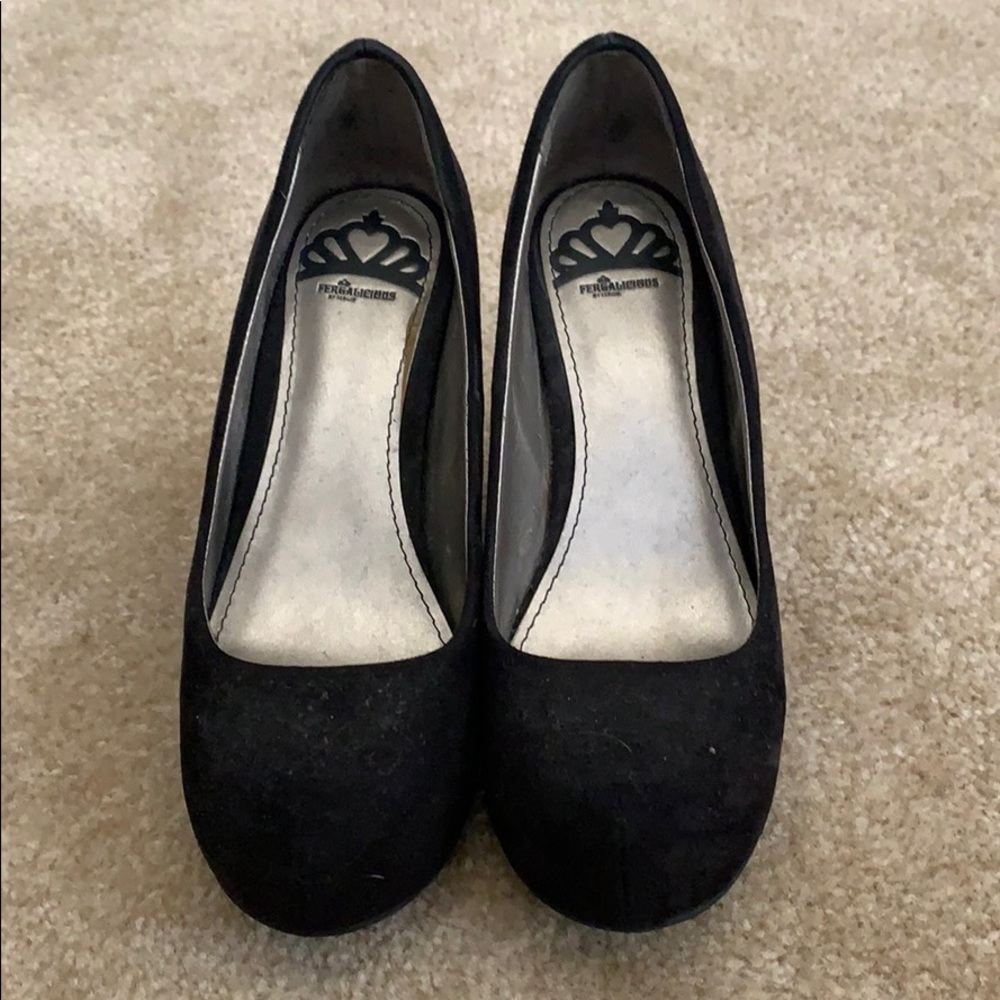 Fergalicious black wedge heals